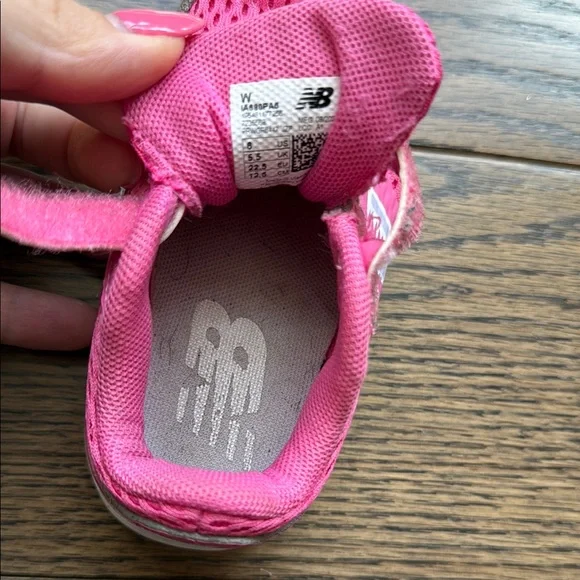New Balance Pink and White Sneakers with Breathable Mesh 6W free shipping sale - Picture 8 of 8